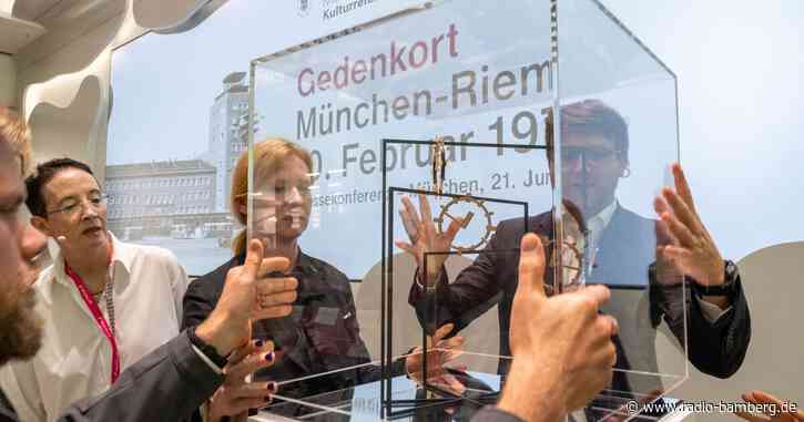 Skulptur erinnert an Terror-Attentat im alten Flughafen