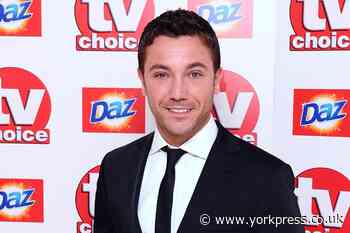 Gino D'Acampo makes awkward Phillip Schofield joke on This Morning