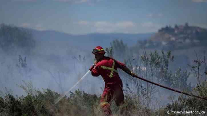 As wildfires rage on, NDP calls for increase to tax credit for volunteer firefighters