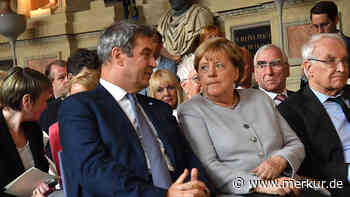 Merkel fährt auf dem Chiemsee jetzt gratis - Söders teils freche Laudatio hört sie regunglos