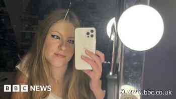 Sharp rise in teenage girls with eating disorders during Covid