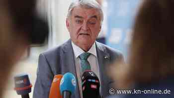 Massenschlägereien in NRW hängen offenbar zusammen - Reul sagt Clan-Treffen mit Faeser ab