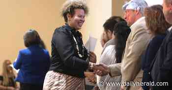 'The cherry on top': New U.S. citizens honored during ceremony in Elgin