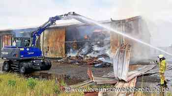 Halle im Kreis Gifhorn ausgebrannt – Erneute Flammen