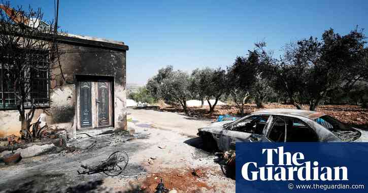 Armed Israeli settlers rampage through Palestinian town in revenge attack