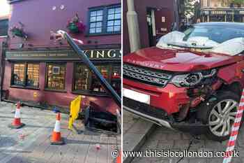 Bexleyheath Broadway Kings Arms pub crashed into again