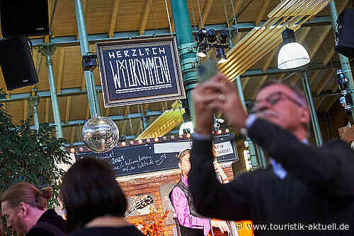 Bestival in Berlin mit 800 Experten