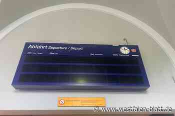 Landtagsabgeordneter ärgert sich über defekte Bahnhofsanzeige