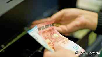 Wechselgeldbetrüger bestehlen Ladenbesitzer, Unbekannte sprengen Zigarettenautomaten - Die Polizeimeldungen aus Jena