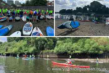 100 paddle boarders join Thames Kew to Richmond litter pick