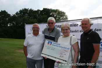 Senne Golfclub Gut Welschof übergibt Scheck