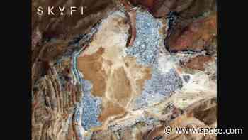 High fashion! Mountain of discarded clothes in Chilean desert is visible from space (satellite photo)