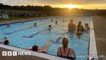 Yorkshire and Lincolnshire sunrise swimmers celebrate summer solstice