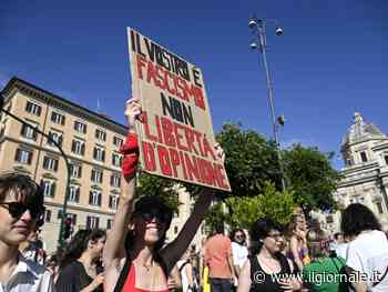 "Decisione difficile". Rocca lascia la Croce Rossa dopo le polemiche del Pride