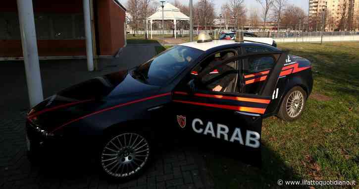 Turista svedese derubato del Rolex. Un passante vede la scena lo aiuta a inseguire gli scippatori