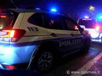 Milano, rapina del Rolex da film: due turisti inseguono i ladri sull’auto di un passante