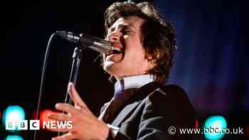 Arctic Monkeys will play Glastonbury, Emily Eavis confirms