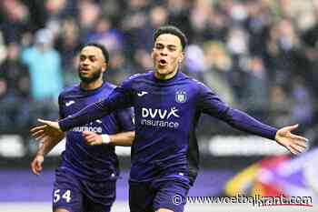 📷 In afwachting van transfers zijn twee van de drie nieuwe shirts van Anderlecht wel al af: de reacties zijn zeer gemengd