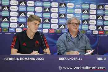 Charles De Ketelaere op erg bizarre wijze in bescherming genomen door Jacky Mathijssen op persconferentie