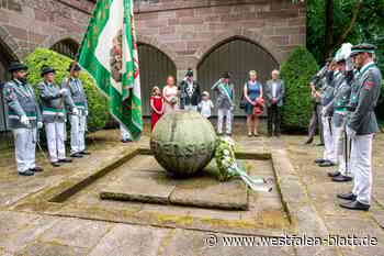 Werben für Frieden und Freiheit beim Schützenfest Brakel