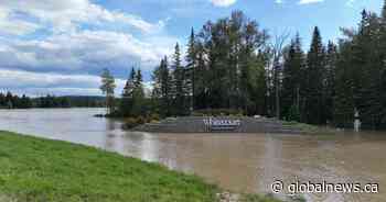Alberta floods: Rivers receding west of Edmonton, some evacuation orders dropped