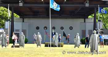 Traveling exhibit in Des Plaines pays tribute to Korean War veterans