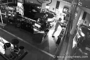 VIDEO: Thieves ram through B.C. dealership door in stolen truck to steal another one