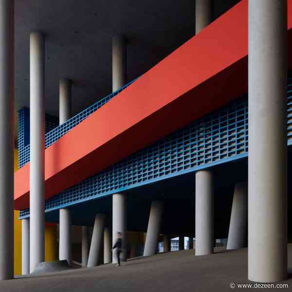 Intersecting coloured blocks "celebrate creativity" in Chinese school