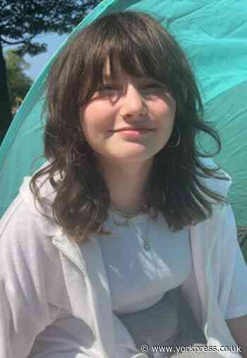 Police search for missing teenager Olivia, 13, from Osgodby