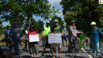 Demo für Radweg zwischen Dungebeck und Woltorf