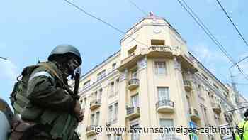 Bilder zeigen Wagner-Söldner in den Straßen Rostows
