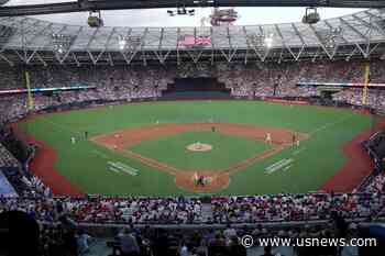 Happ Homers Twice, Steele Pitches Cubs Over Cardinals 9-1 in MLB's Return to London