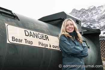 Edmonton bear expert who once tracked celebrity Banff grizzly wins national award