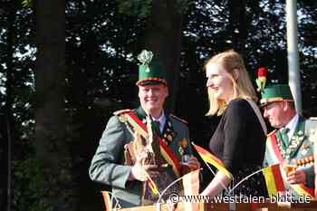 Jan Schlenger regiert als neuer König in Paderborn-Elsen