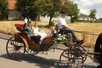 Neuenbeken feiert Königspaar Norbert und Christina Franke