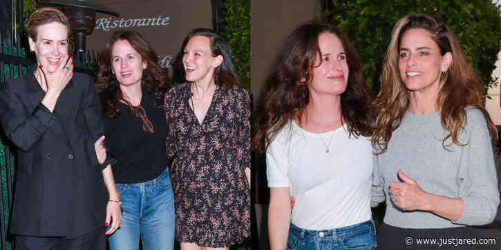 BFFs Sarah Paulson, Amanda Peet, Elizabeth Reaser & Carla Gallo are On a G.N.O.