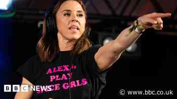 Spice Girls: Mel C says all of her old group would like to play Glastonbury Festival next year