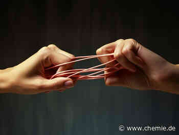 Überraschung! Schwächere Bindungen können Polymere stärker machen
