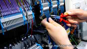 Fachkräftebarometer: Personalmangel bremst deutsche Wirtschaft