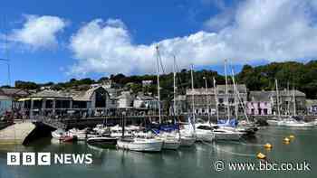 Child dies in Padstow harbour fall