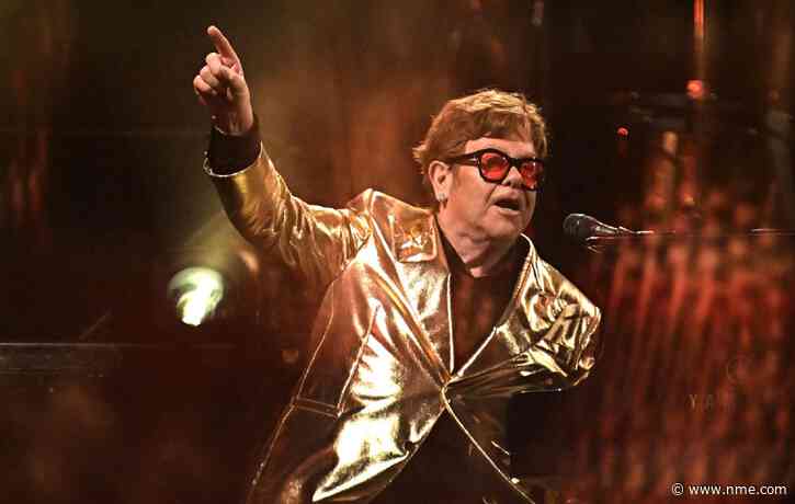 Elton John announces limited edition vinyl of ‘Diamonds (Pyramid Edition)’