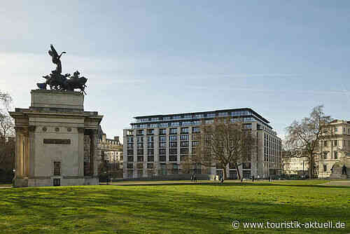 The Peninsula: Ab September in London