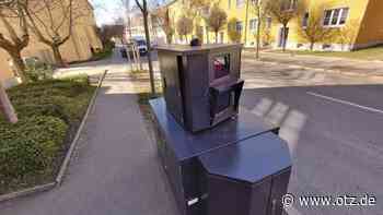 Polizei Jena: Panzerblitzer mit Bauschaum beschmiert – Tasche aus Pkw gestohlen