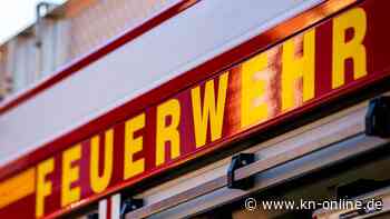 Feuer zerstört Reetdachhaus in Uetersen
