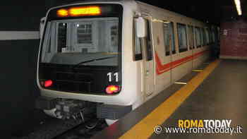 Guasto a bordo del treno: evacuati i passeggeri della metro