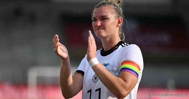 Alexandra Popp möchte bei WM mit Regenbogenbinde spielen