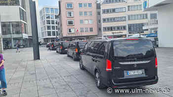 Königlicher Besuch in Ulm: Thailändische Prinzessin Maha Chakri Sirindhorn besichtigt Ulmer Münster