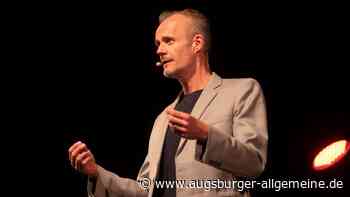 Satire im Ulmer Zelt: Max Uthoff kommt zähnefletschend auf den Hund