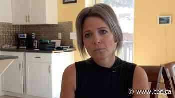 Deaf Albertans describe a disconnect with video-calling service