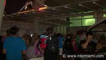 ‘Everybody was getting frustrated': Fatal boat crash leaves cruise passengers stranded